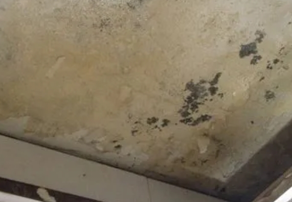 弋江阳台漏水维修公司分享下弋江卫生间渗水维修需要注意哪些问题。